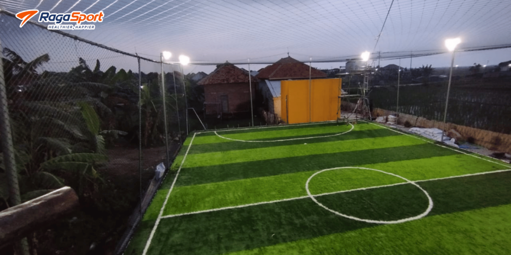 Keuntungan Beli Rumput Sintetis Per Roll untuk Lapangan Futsal