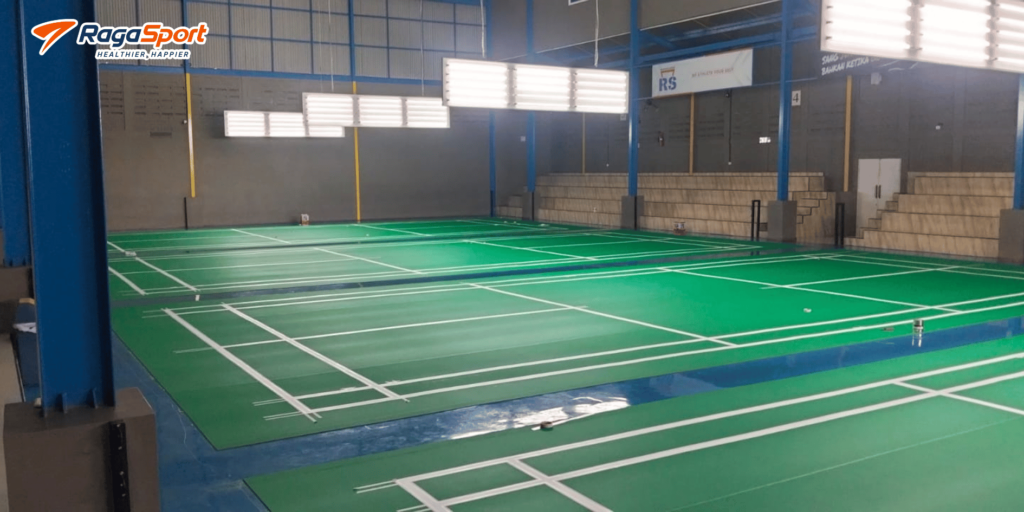 Risiko Lantai Lembab pada GOR Badminton